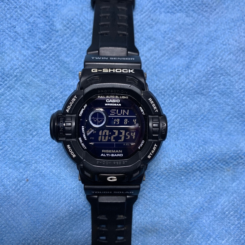 Casio G-shock G-9200BW Sport Watch